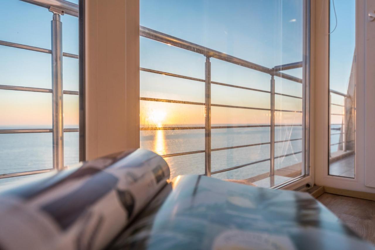 Blue Heaven -Full Sea View Brand New Apartment Дуррес Екстер'єр фото