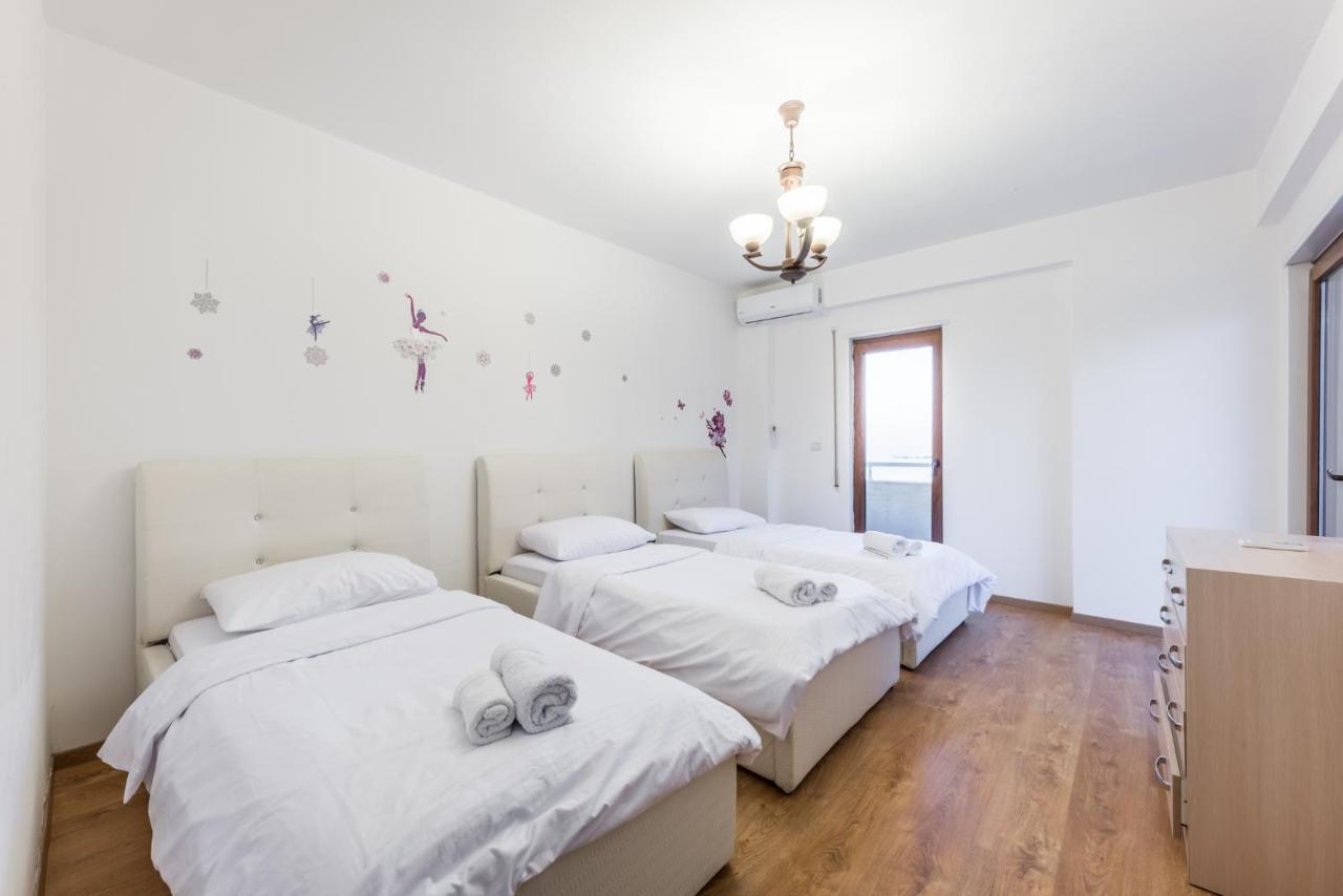 Blue Heaven -Full Sea View Brand New Apartment Дуррес Екстер'єр фото