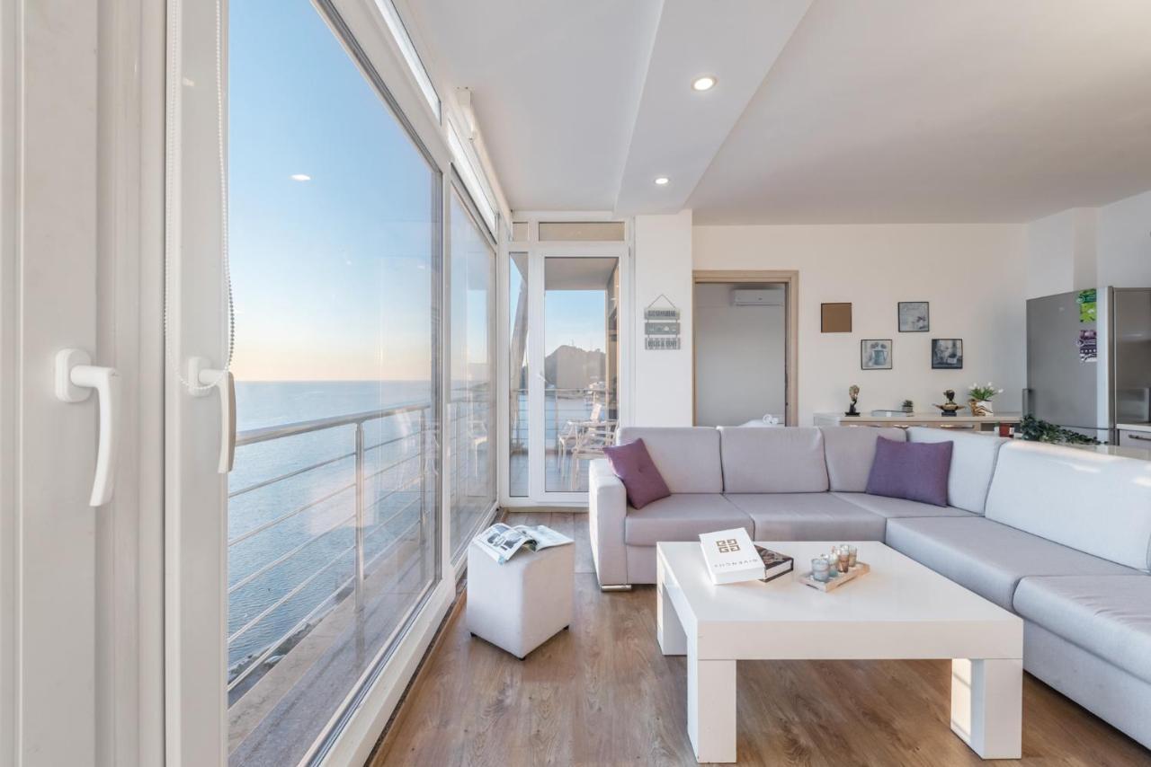 Blue Heaven -Full Sea View Brand New Apartment Дуррес Екстер'єр фото