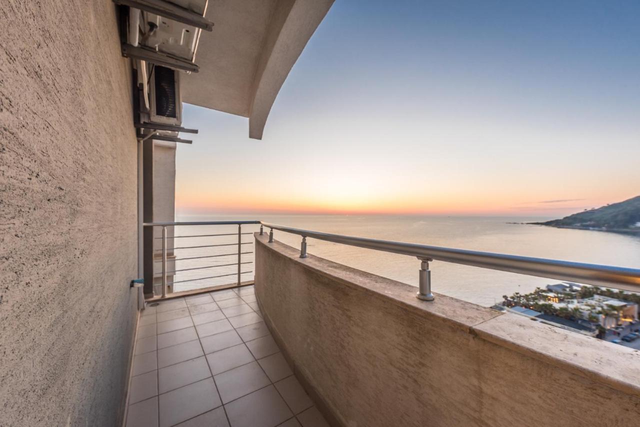 Blue Heaven -Full Sea View Brand New Apartment Дуррес Екстер'єр фото