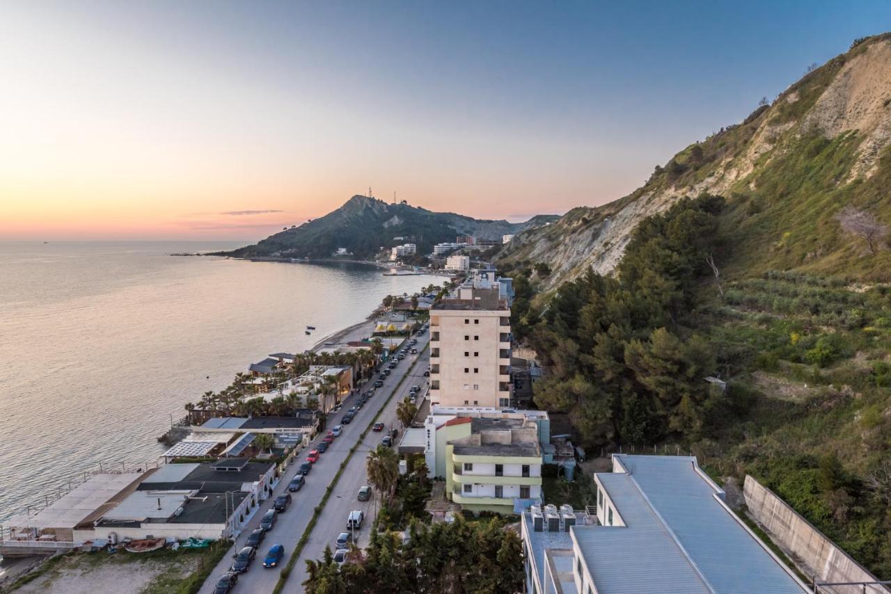 Blue Heaven -Full Sea View Brand New Apartment Дуррес Екстер'єр фото