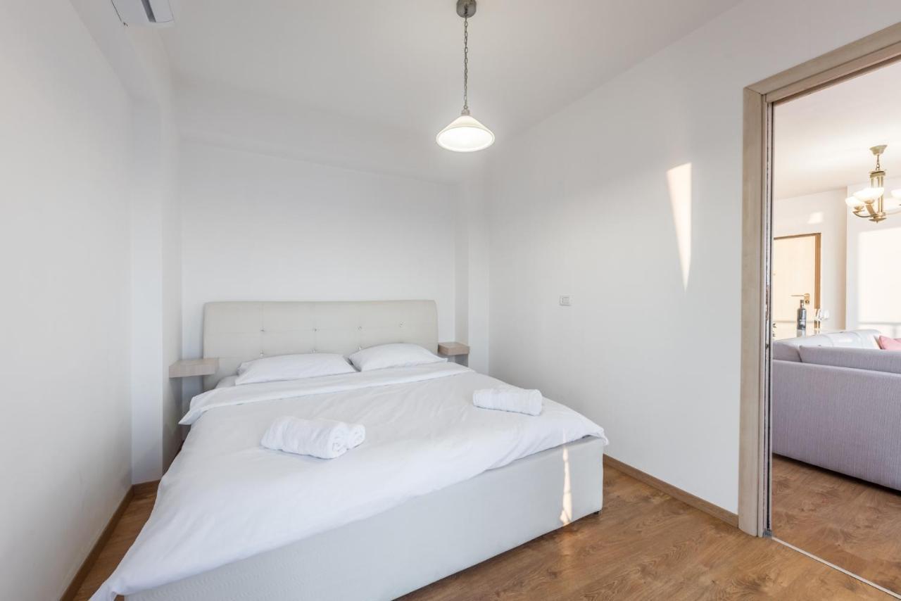 Blue Heaven -Full Sea View Brand New Apartment Дуррес Екстер'єр фото